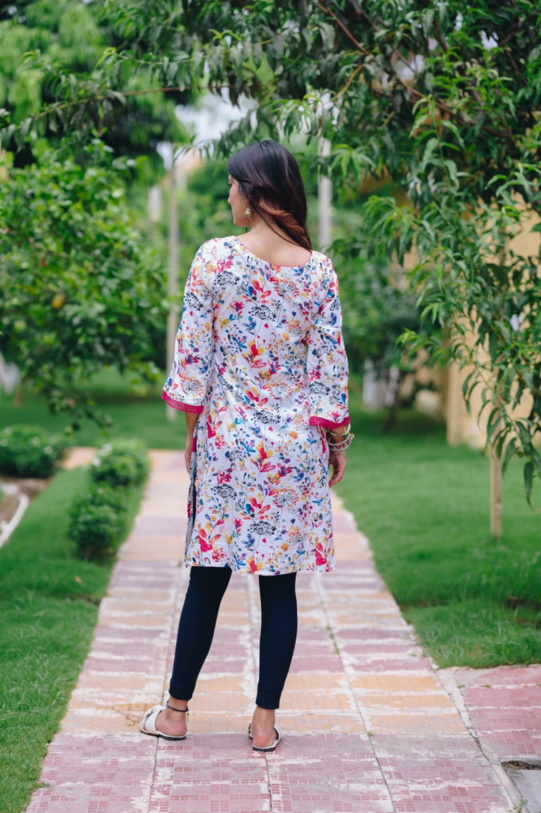 ABSTRACT PAKISTANI KURTI + MULTICOLOURED FLOWERED KURTI