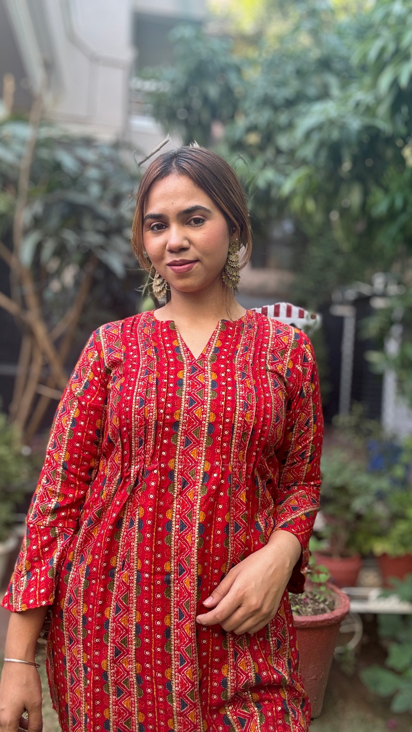 Laal print kurta