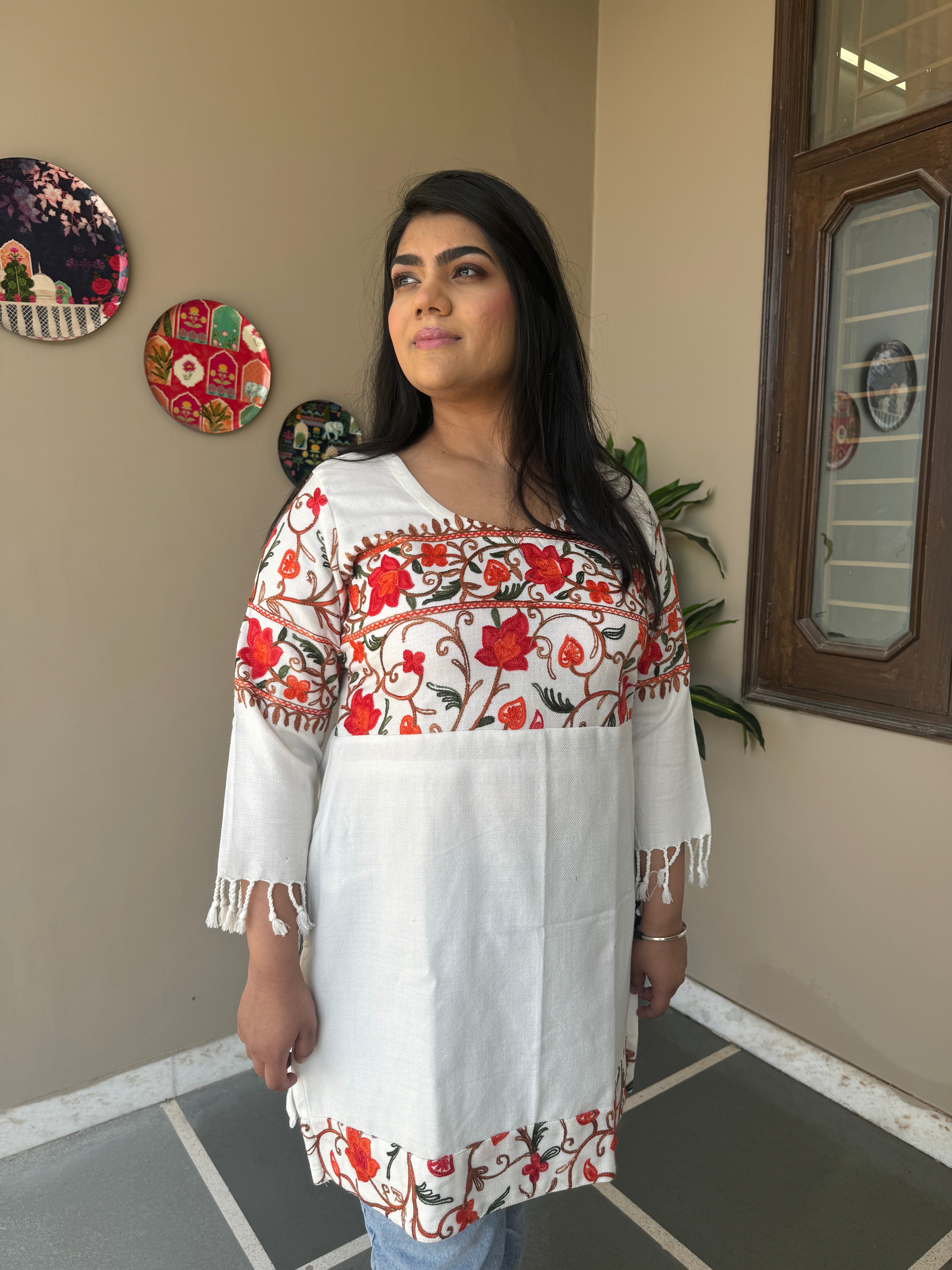 Cosy White Kashmiri kurta