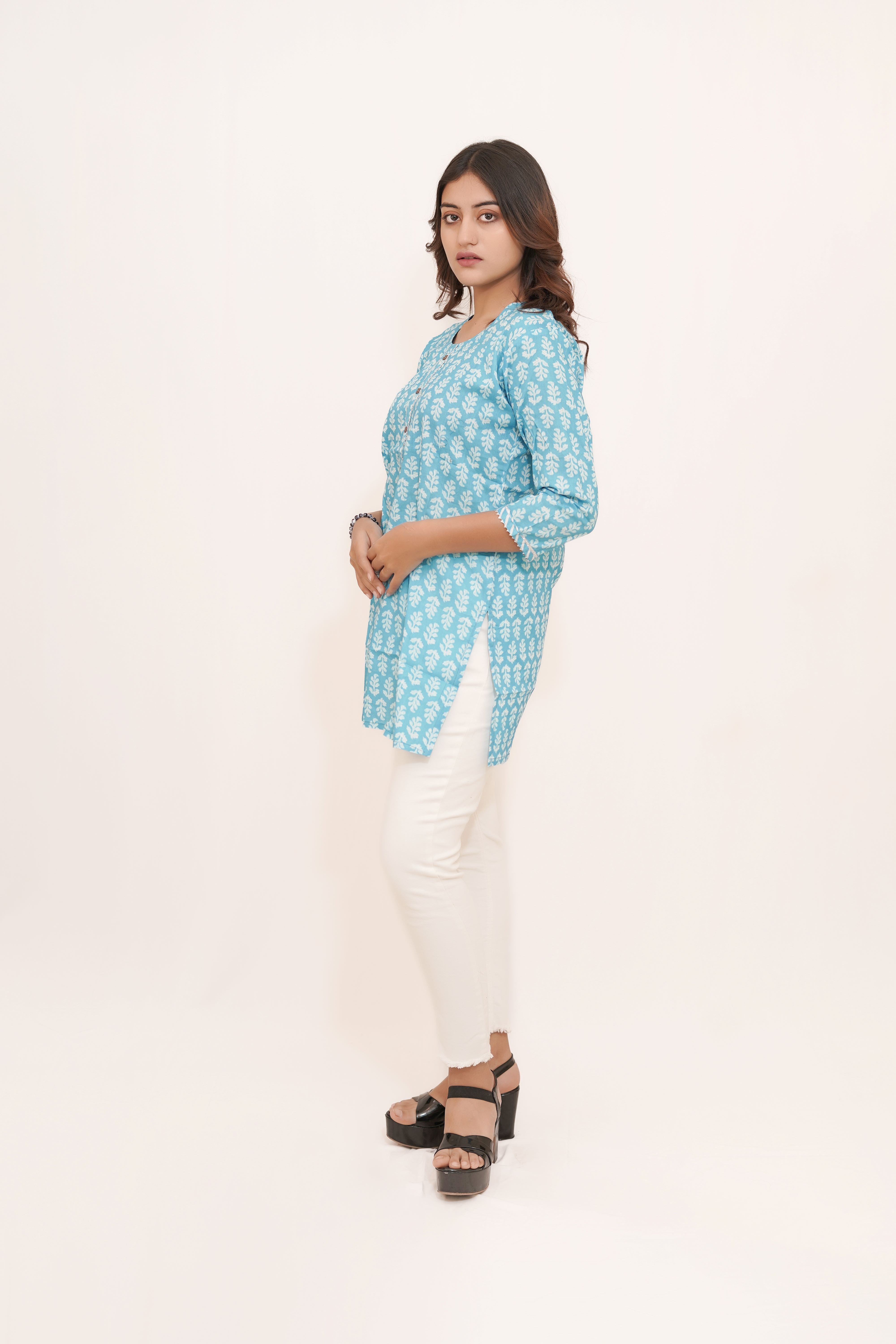 Blue leaf printed Short Kurta