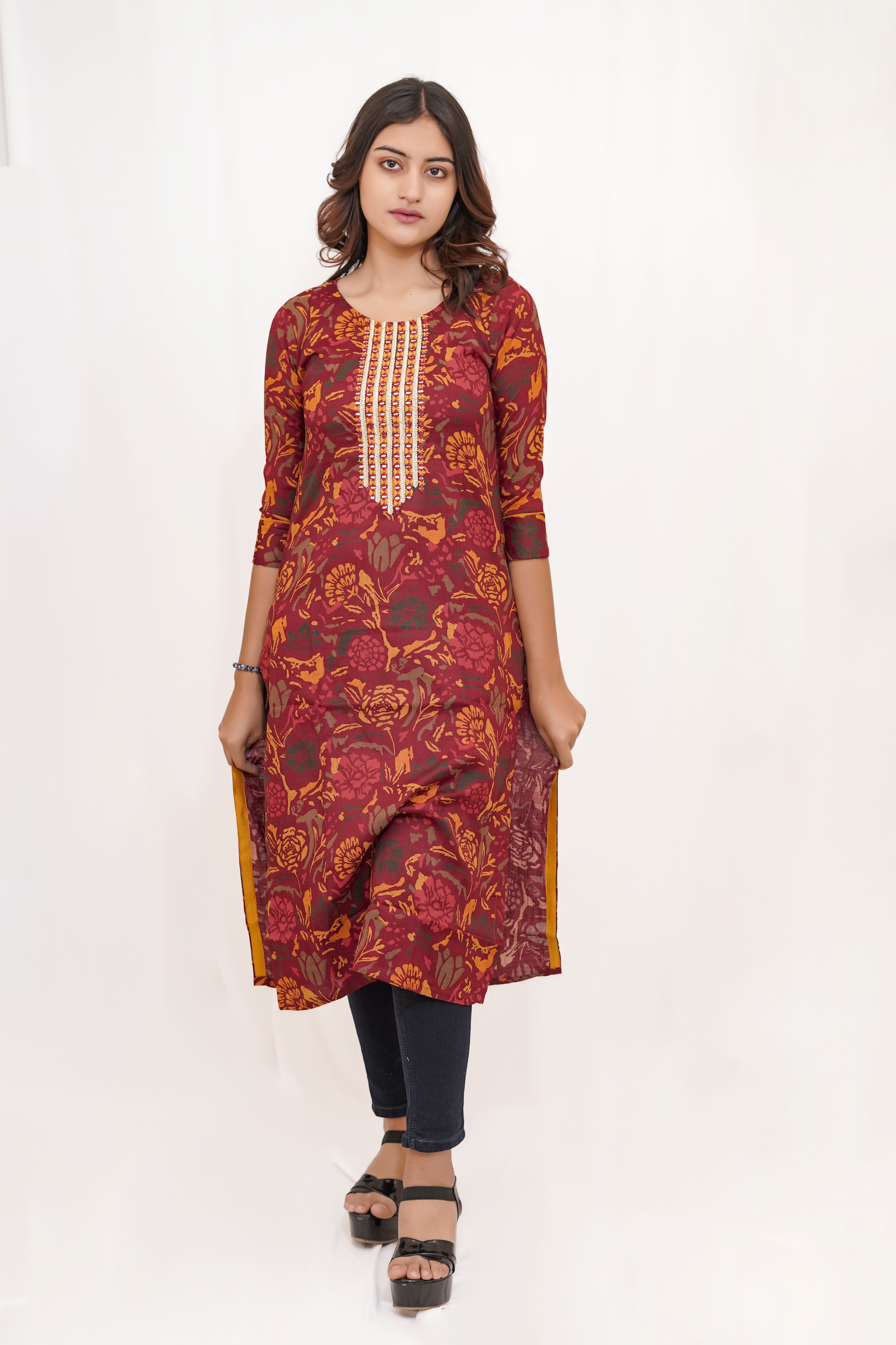 Maroon Leaf Printed Maroon Kurta