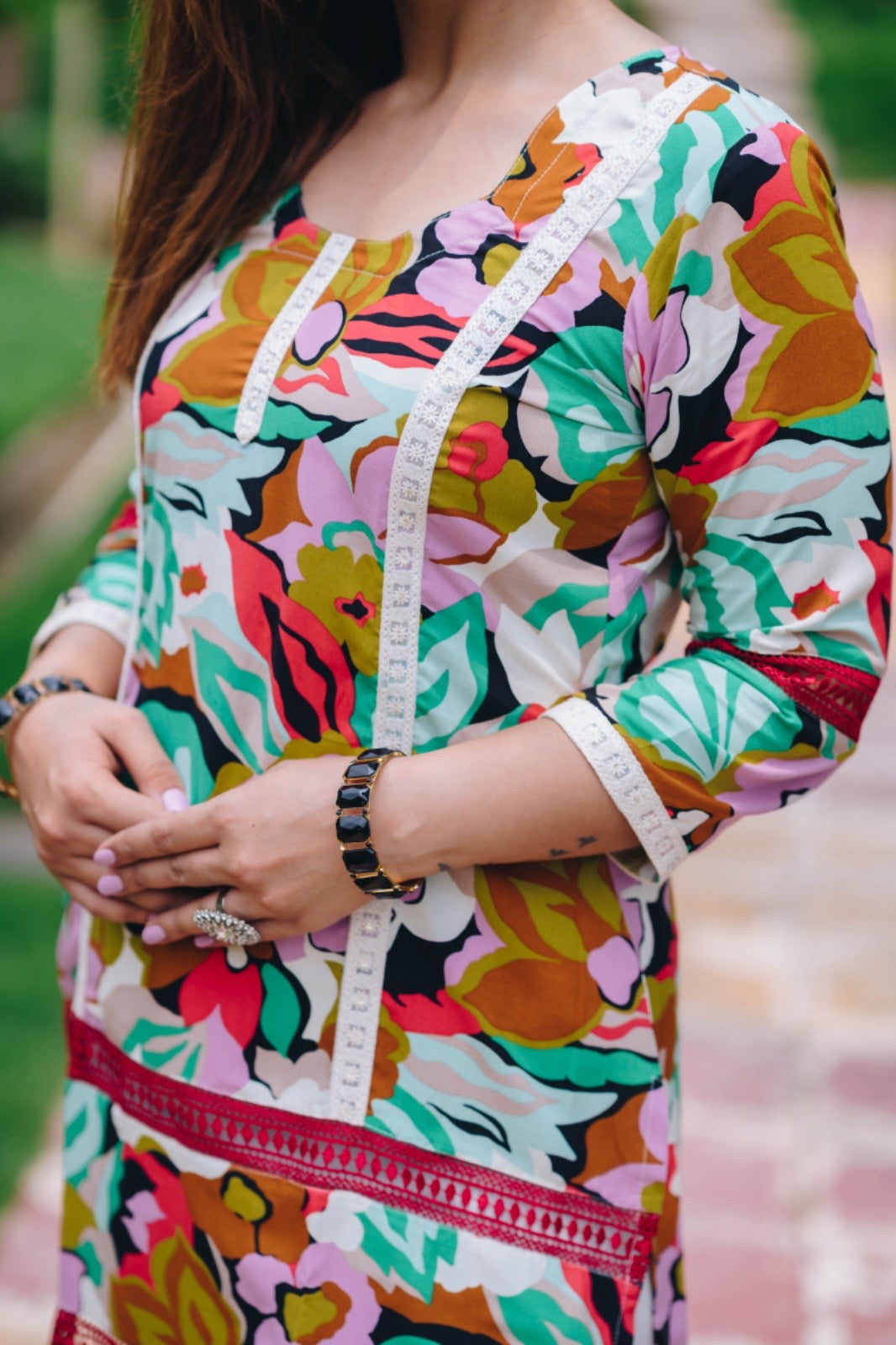 ABSTRACT PAKISTANI KURTI + MULTICOLOURED FLOWERED KURTI